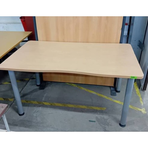 Bureau 140