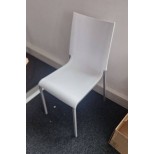 Chaise blanche