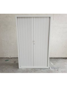 Armoire haute à rideaux blanche