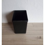 Poubelle noire rectangulaire