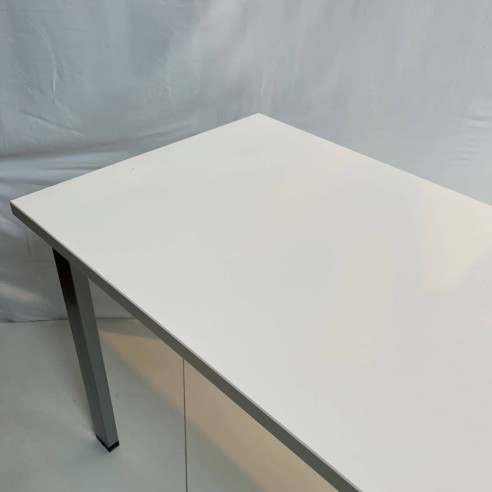 Table pour base vie