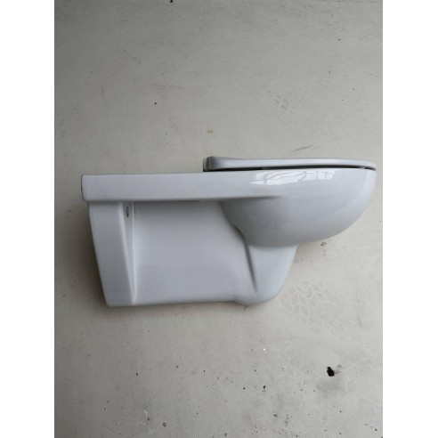 WC suspendu
