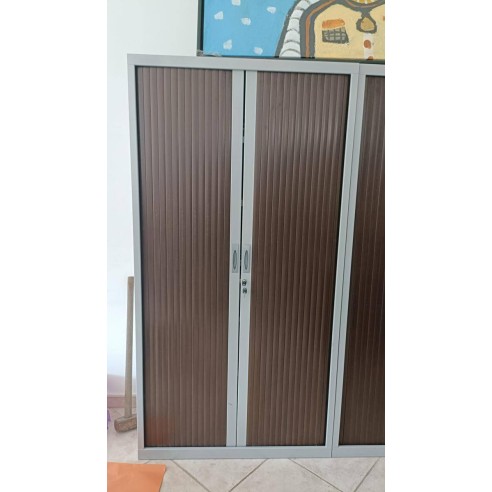 Armoire à rideaux haute