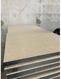 Dalle de faux plancher technique
