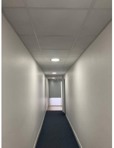 Dalle de faux-plafond minérale