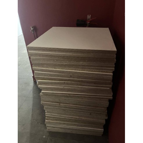 Dalle de faux-plafond minérale