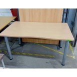 Bureau 140