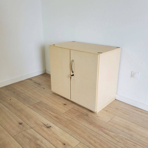 Meuble bas porte battante