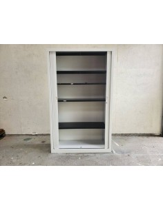 Armoire haute à rideaux blanche 2