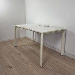 Bureau blanc