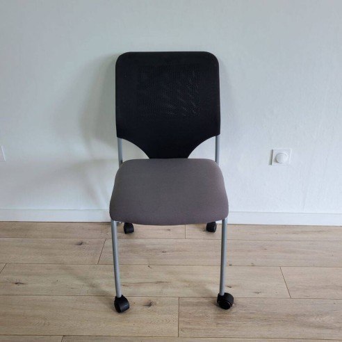 Chaise de réunion à roulette