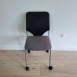 Chaise de réunion à roulette