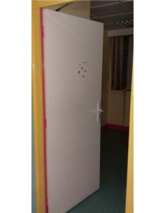 Porte simple en bois âme pleine