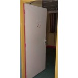 Porte simple en bois âme pleine