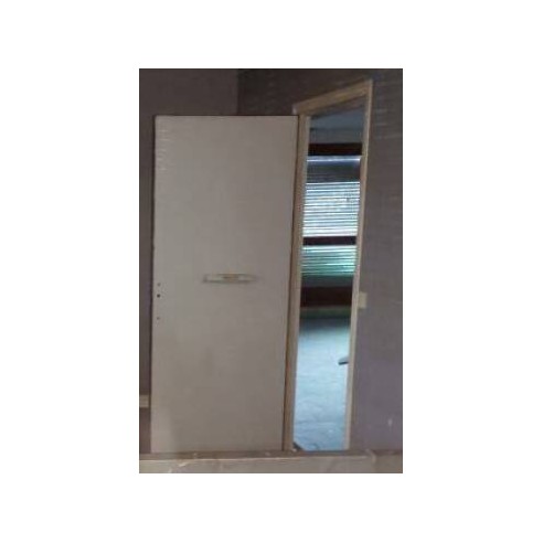 Porte simple en bois âme pleine