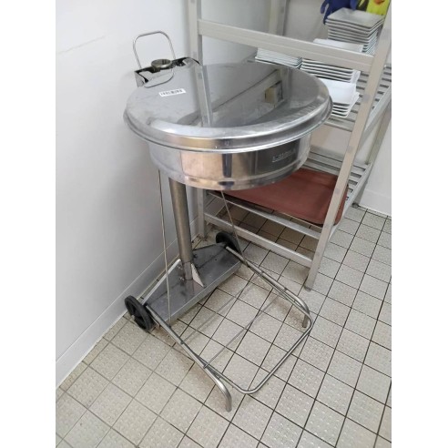 Poubelle sur pieds inox 45×95×50 cm – Réemploi