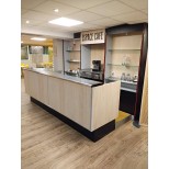 Bar complet avec équipements intégrés 304×114/227×198 cm – Réemploi