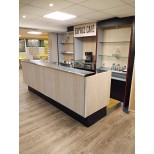 Bar complet avec équipements intégrés 304×114/227×198 cm – Réemploi