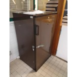 Cave à vin professionnelle 70×124×60 cm – Réemploi