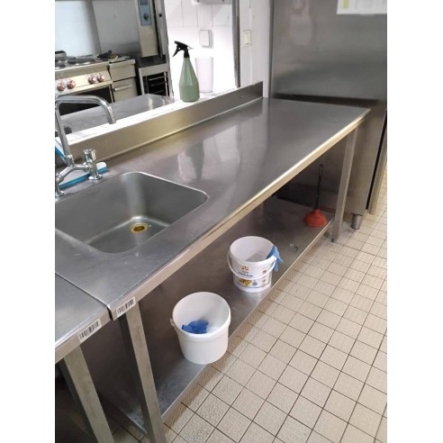 Plan de travail inox avec évier 180×87×70 cm – Réemploi