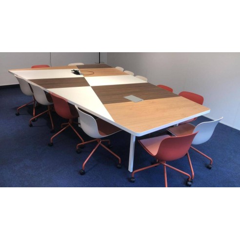Agencement et mobilier sur-mesure upcyclé