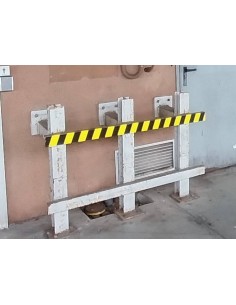 Support métallique pour lisse de protection