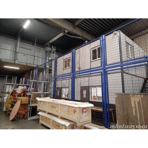 Grilles métalliques de cloisonnement intérieur