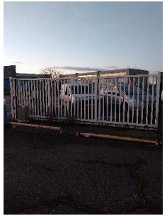 Portail métalique coulissant