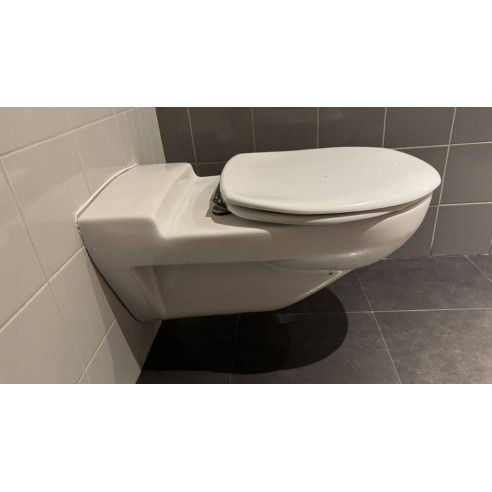 WC suspendu PMR
